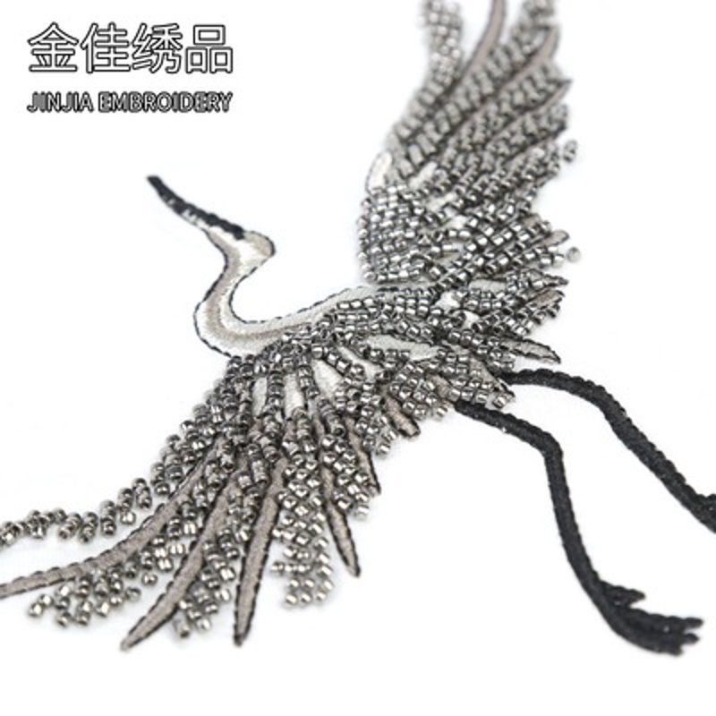 彩绣艺术:从传统工艺到现代时尚